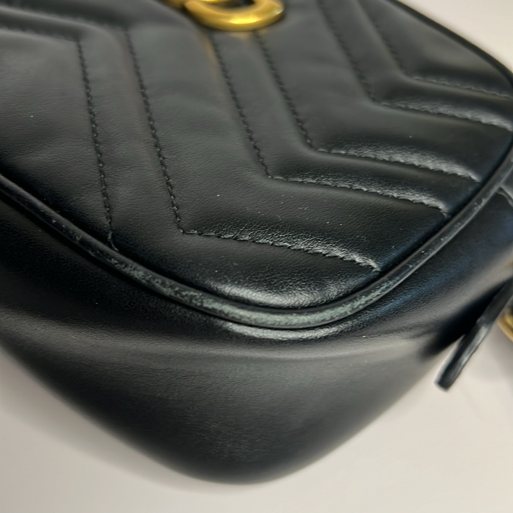 Gucci Mini Marmont Black with gold hardware - Picture 10 of 16
